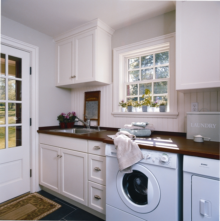 Superior Woodcraft | Superior Woodcraft Laundry Rooms - Superior Woodcraft